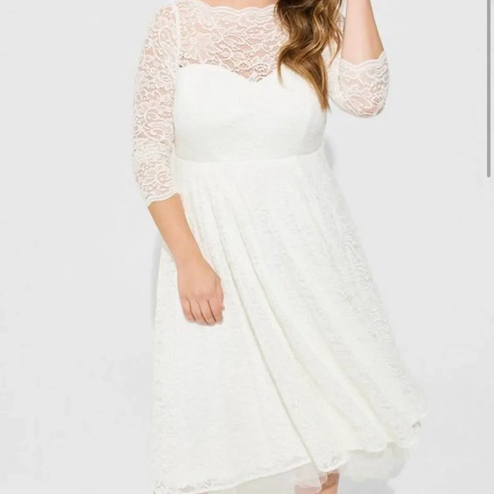 Torrid White Lace Wedding Dress - Picture 3 of 16